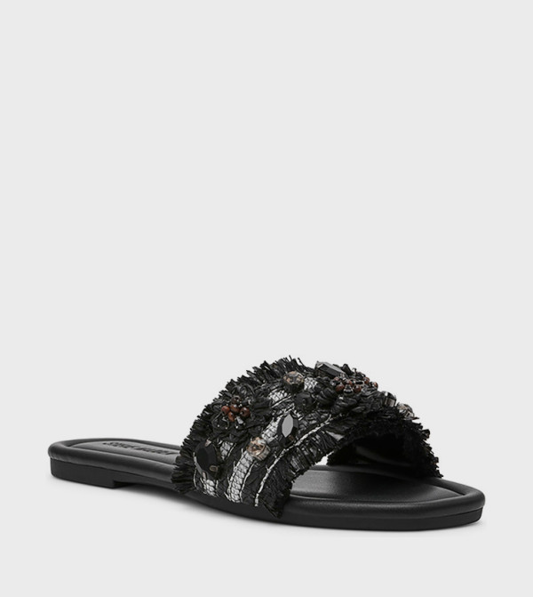 HAMPTON ST. Embellished Flat Sandals