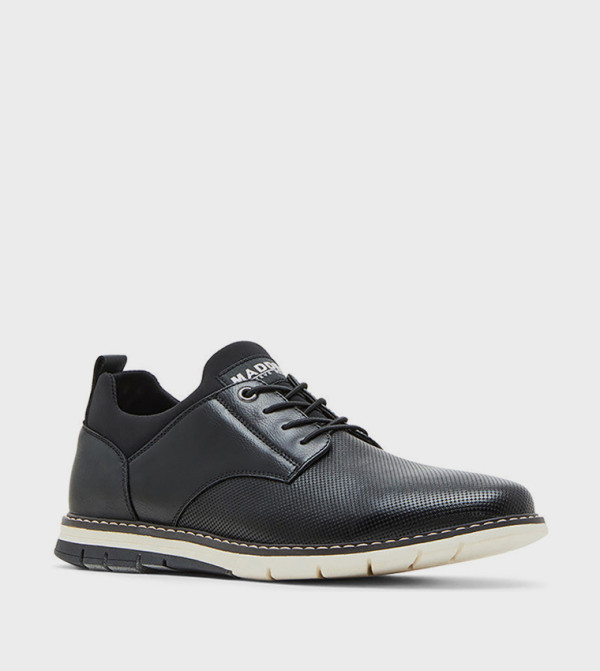 MLYDDON Textured Lace-Up Shoes