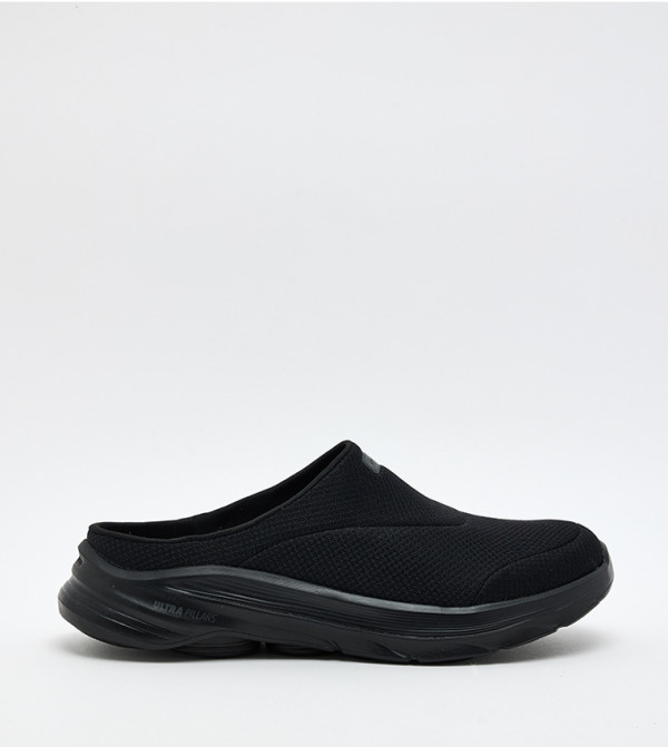 GO WALK 8 Logo Detail Slip-On Shoes