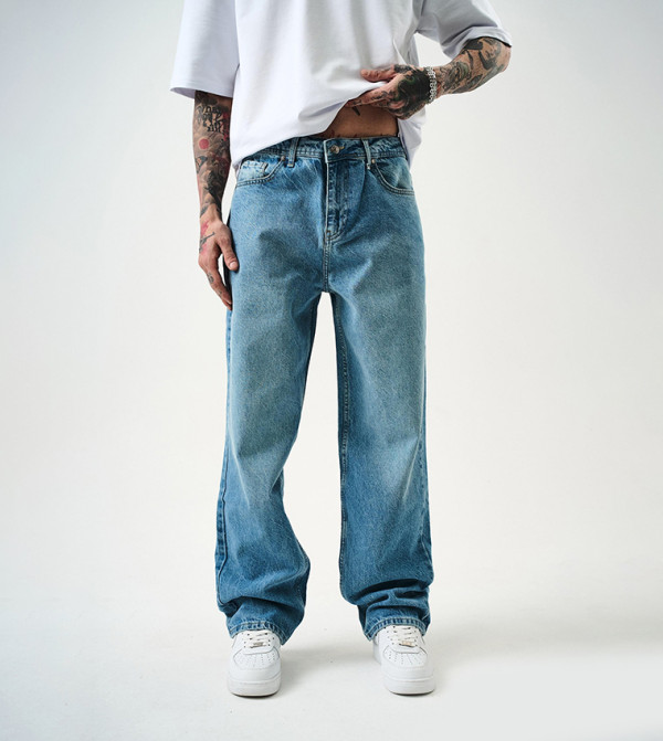 Washed Mid Rise Baggy Fit Jeans