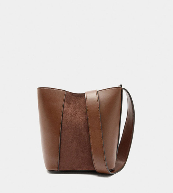 Contrast Detail Bucket Bag