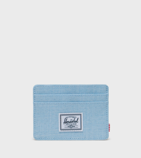 حاملة بطاقات بشعار 