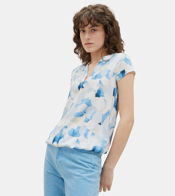 Printed Spilt Neck Top
