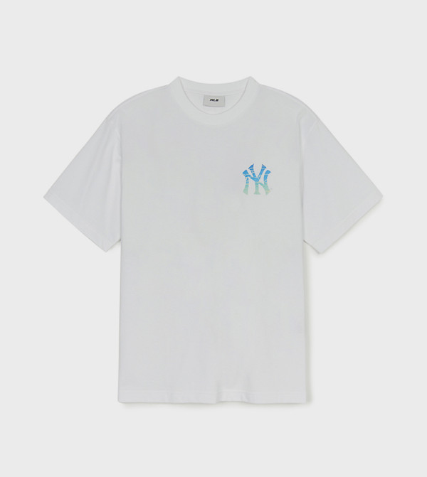 تيشيرت واسع بطبعة كم قصير 