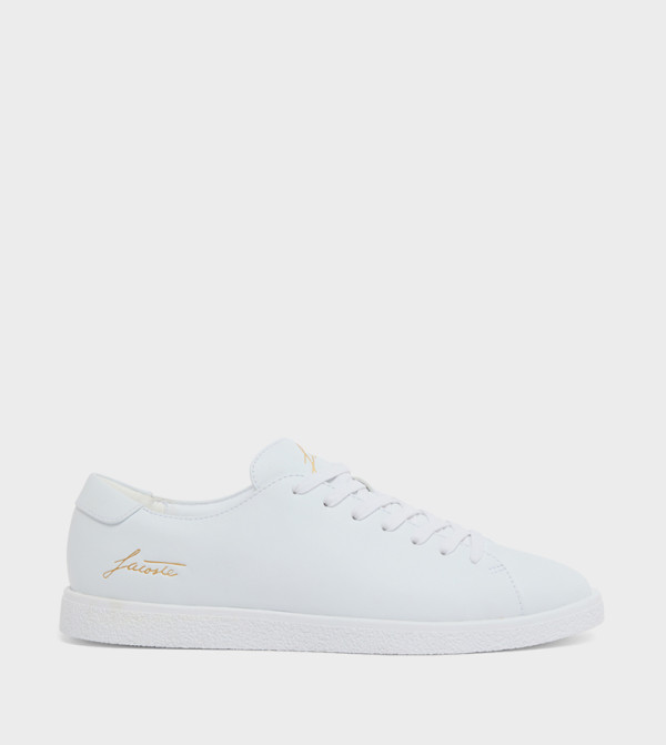 LINECOURT 1261 Logo Printed Low Top Sneakers