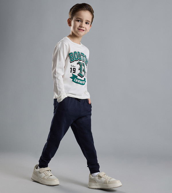 Graphic Print T-Shirt with Crew Neck and Long Sleeves