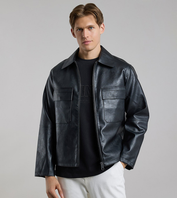 Pocket Detail Jacket with Classic Collar and Long Sleeves