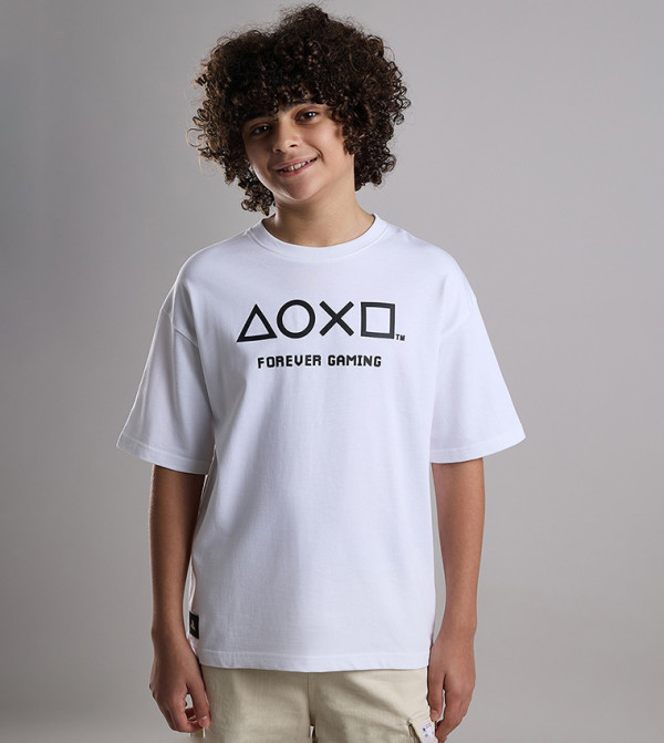 تيشيرت برقبة مستديرة وبكم قصير وطبعة 