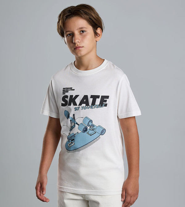 Graphic Print T-Shirt with Crew Neck and Short Sleeves