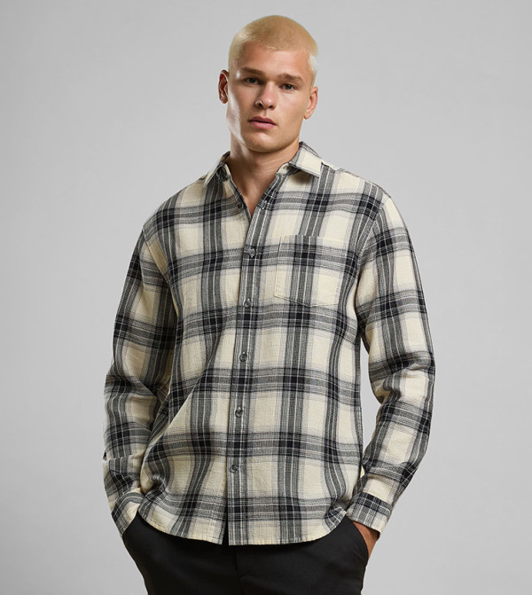 Plaid Shirt with Classic Collar and Long Sleeves