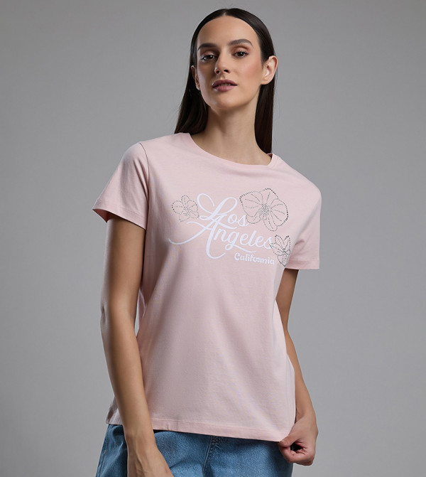 تيشيرت بياقة مستديرة وكم قصير وطبعة