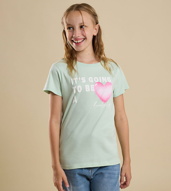 Graphic Print T-Shirt with Crew Neck and Short Sleeves