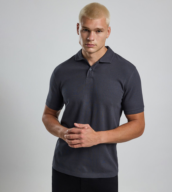 تيشيرت بولو مرنبأكمام قصيرة