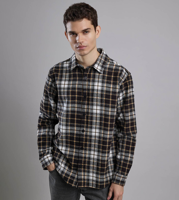Plaid Shirt with Classic Collar and Long Sleeves