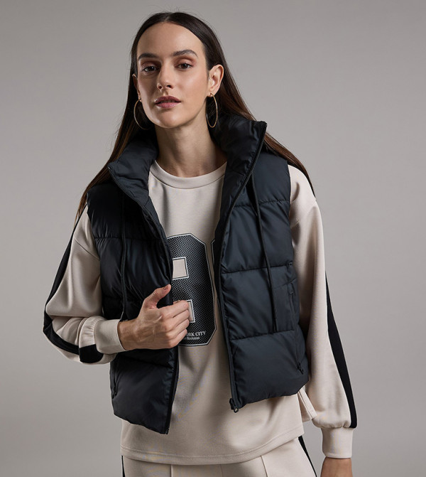 Quilted Gilet with Zipper Closure