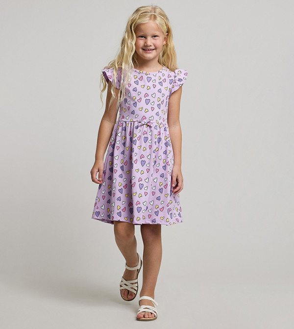 فستان بطبعة وكم بكشكشة 