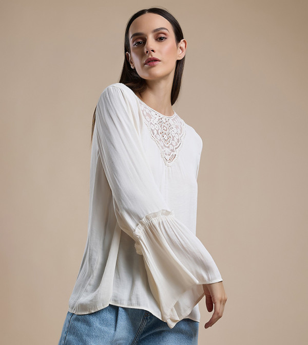 Laced Top with Crew Neck and Flounce Sleeves