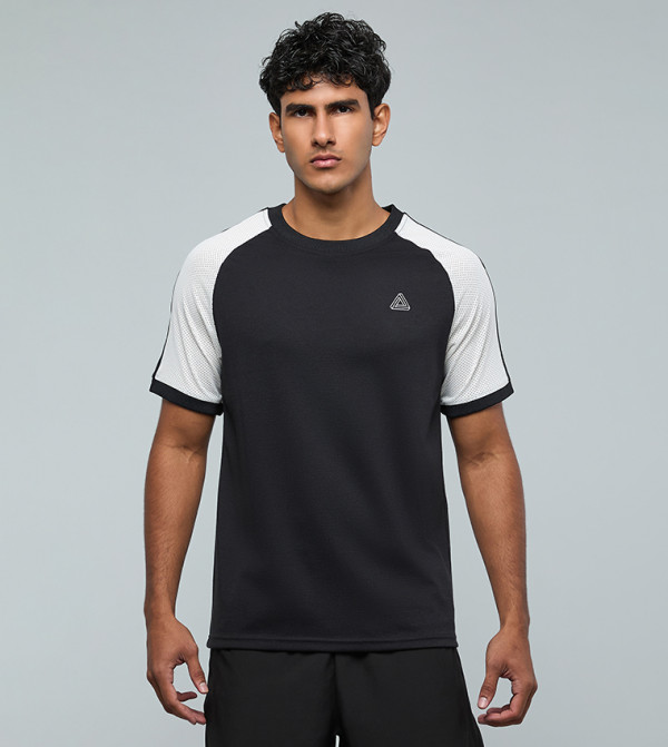Color Block Active T-Shirt with Raglan Sleeves and Short Sleeves