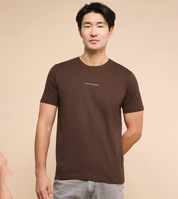 Print Detail T-Shirt with Crew Neck and Short Sleeves