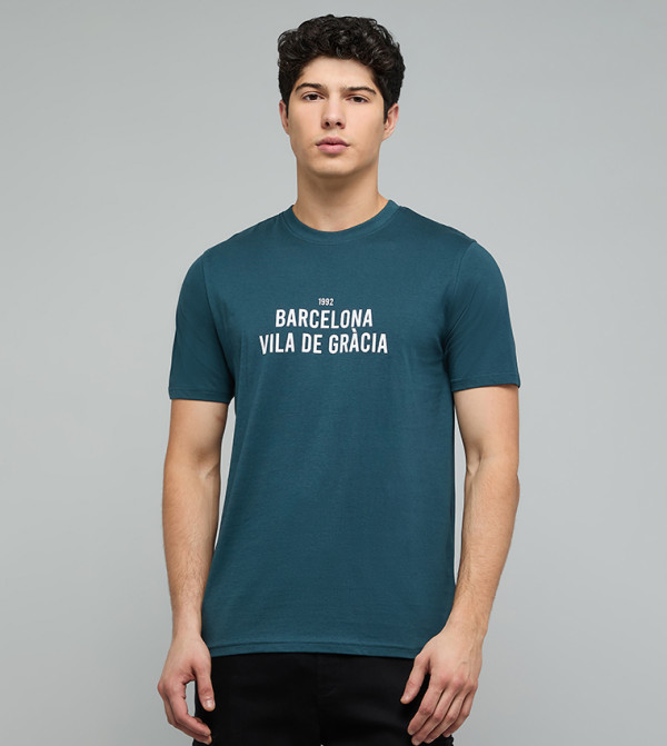 تيشيرت كم قصير بقبة مستديرة بطبعة 