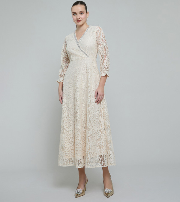 Lace Flared Dress with V-Neck and 3/4 Sleeves