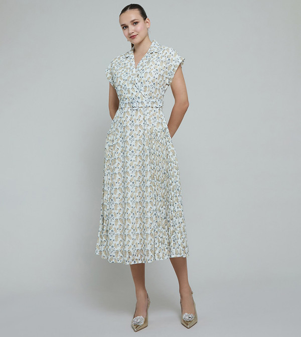 فستان ميدي كم قصير بقبة نوتش بطبعة الورود 