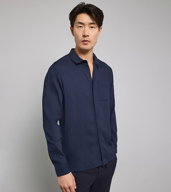 Crinkled Shirt with Classic Collar and Long Sleeves