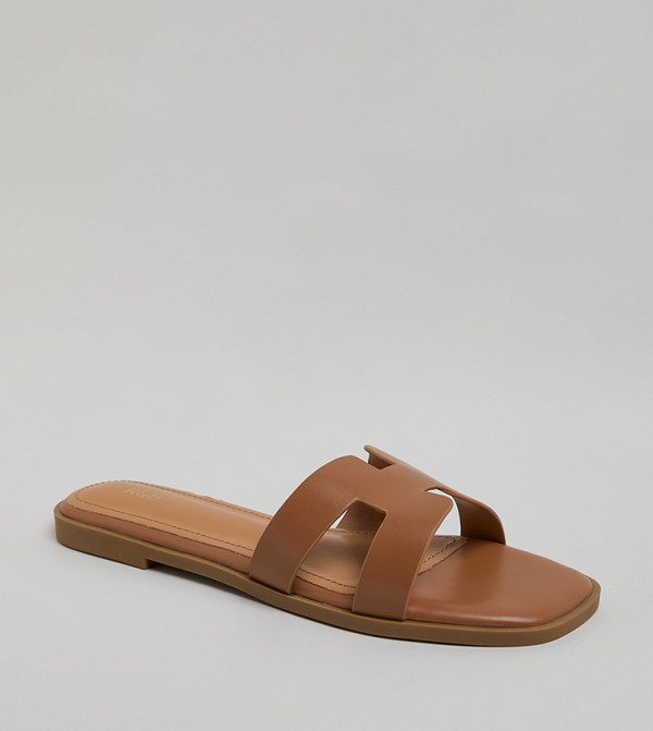 Cut-Out Flat Sandals