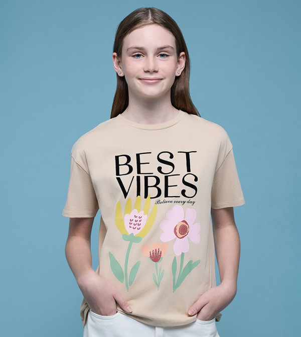 Graphic Print T-Shirt with Crew Neck and Short Sleeves