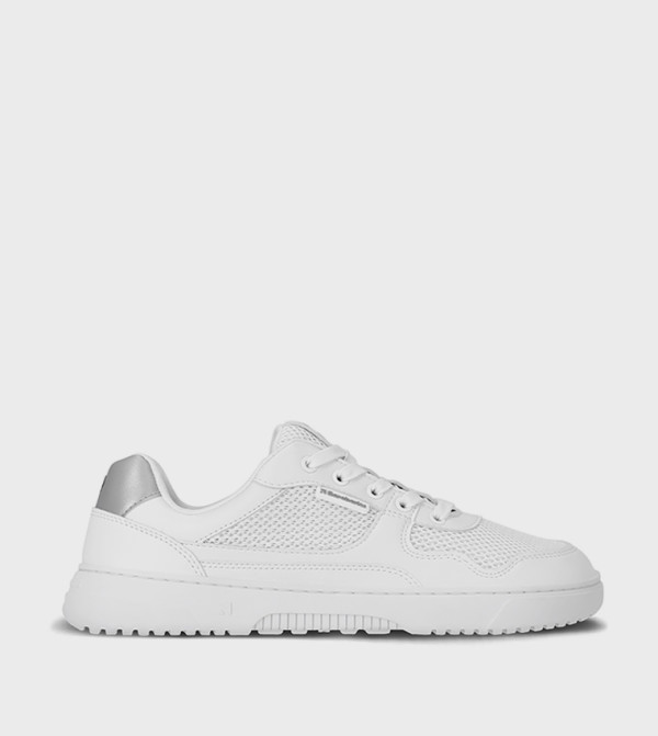 ZING Round Toe Lace-Up Sneakers