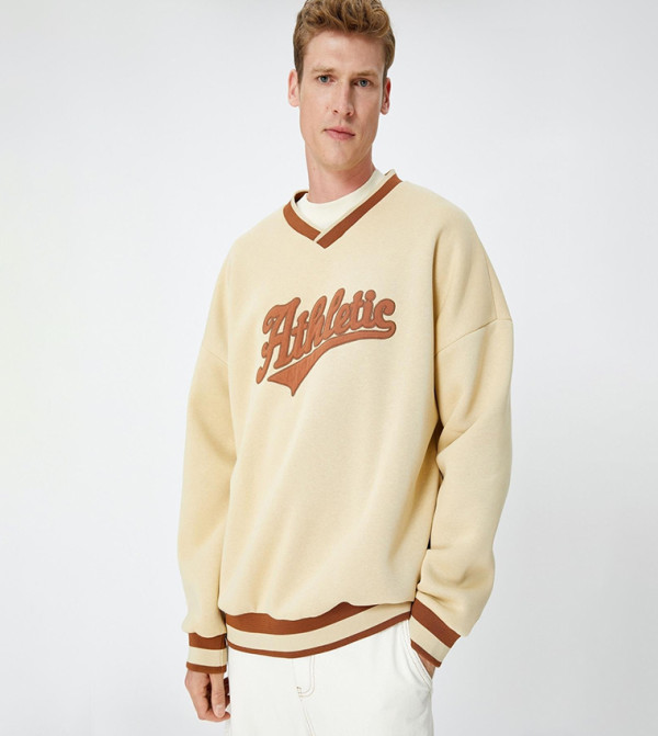 Applique Detail V-Neck Sweatshirt
