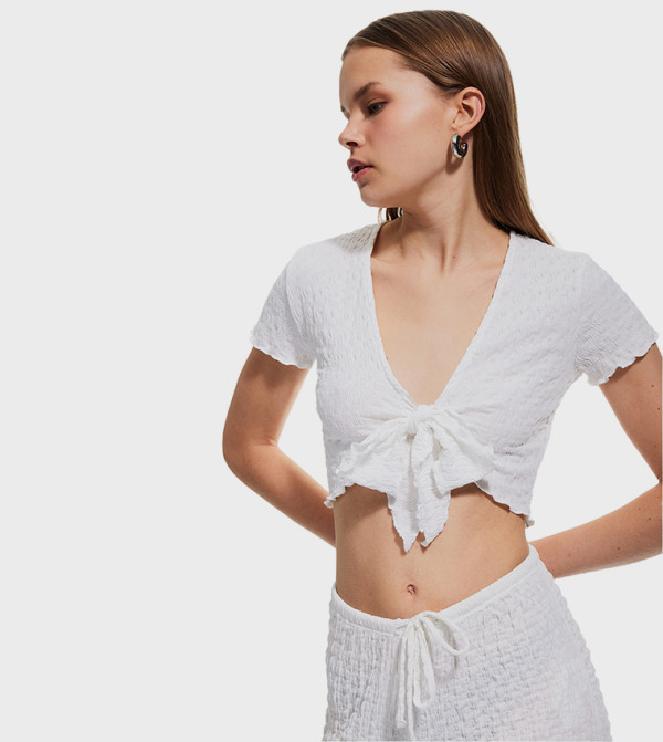 Textured Tie front Crop Top