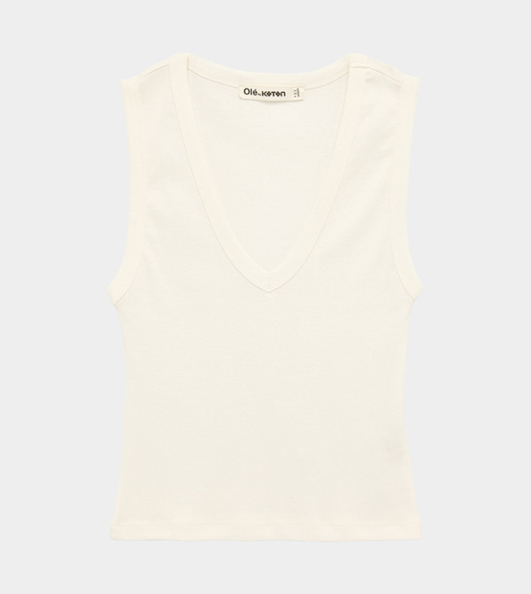 Solid Sleeveless Top