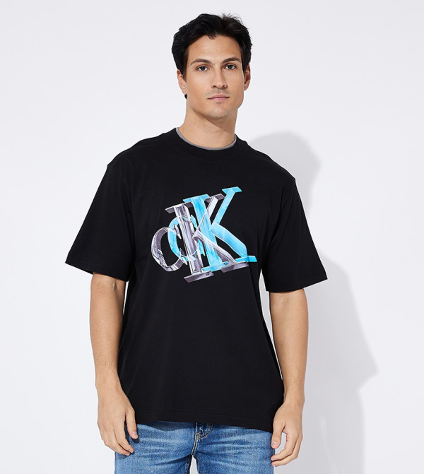 تيشيرت بأكمام قصيرة وطباعة الشعار ثلاثية الأبعاد