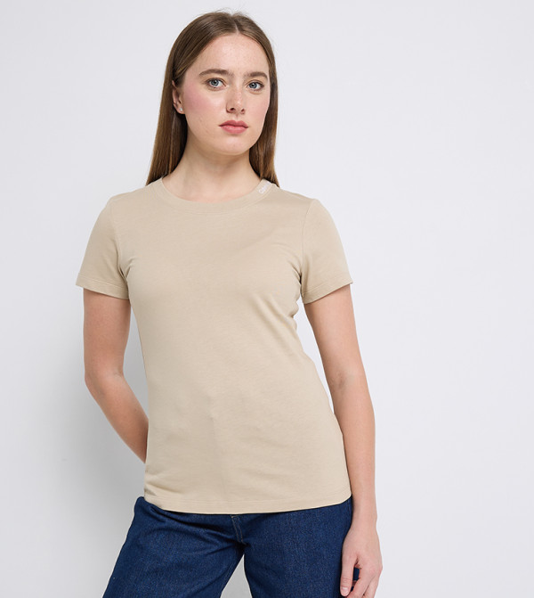 Logo Detail Short Sleeves T-Shirt