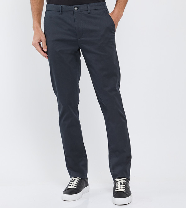 BLEECKER Solid Mid Rise Structure Chinos
