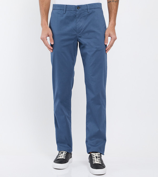 DENTON Solid Mid Rise Structure Chinos