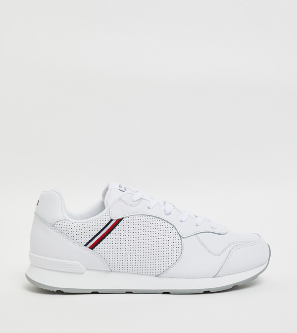 Round Toe Lace-Up Runner Sneakers