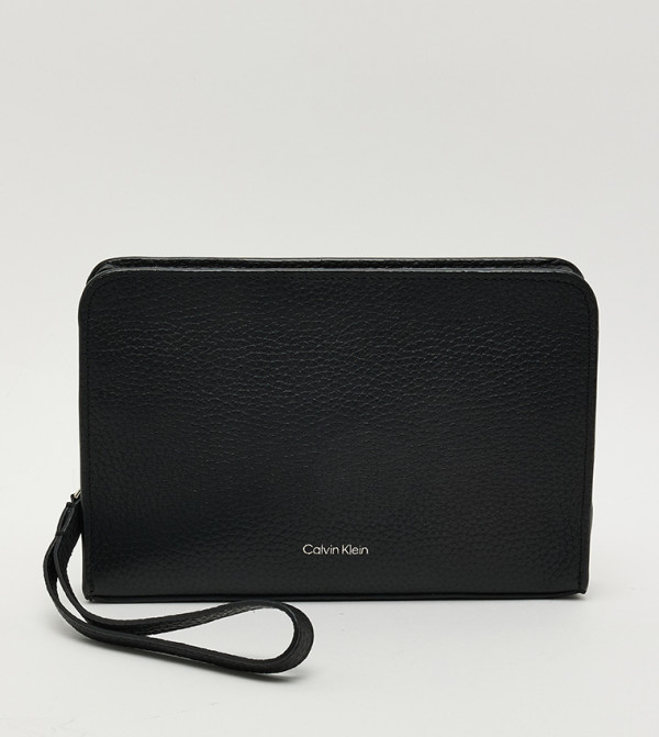 باوتش صغير بسحاب وشعار 