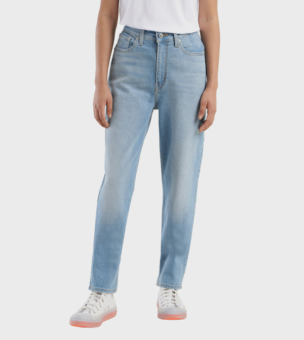 High Rise Mom Loose Tapered Fit Jeans