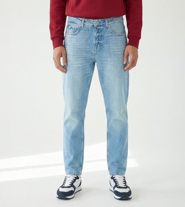 جينز ميرسر مغسول بقصة عادية