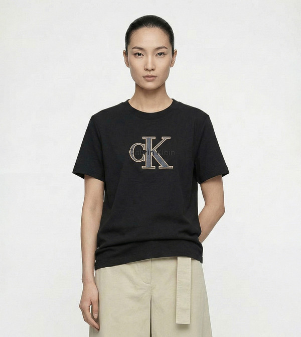 Logo Embroidered Crew Neck T-Shirt