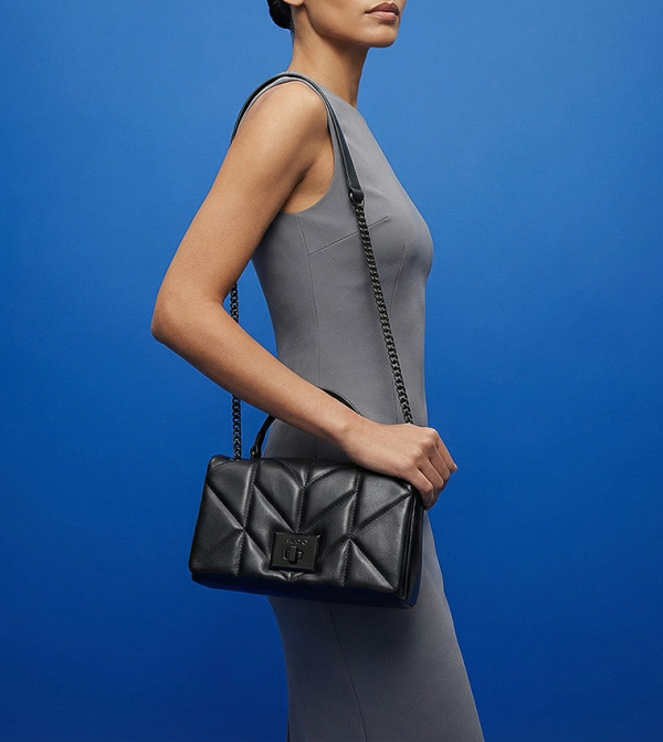 GRISHNAK Quilted Crossbody Bag