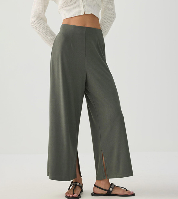 Solid Culottes with Side Slits