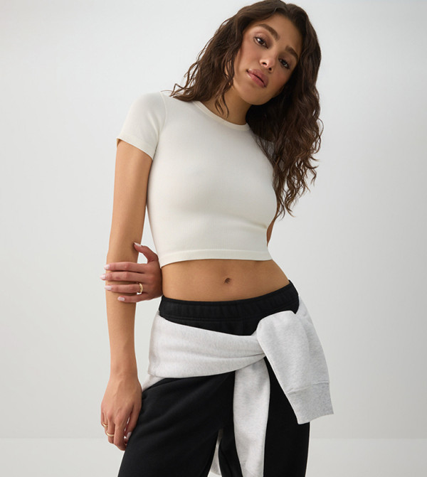 كروب توب مرن بدون خياطة بقبة دائرية