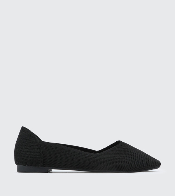 Textured Knit Pointed Toe Ballerinas