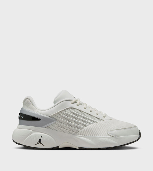 JORDAN TRUNNER FLOW Lace-Up Basketball Shoes