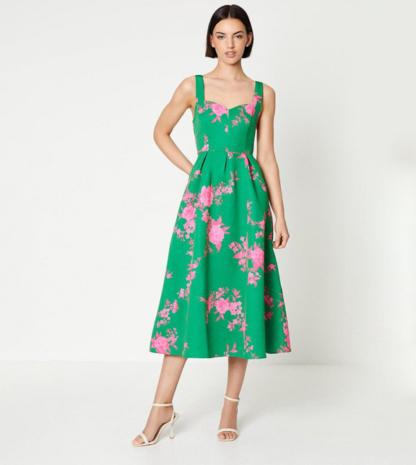 فستان ميدي  بياقة سويتهارت 