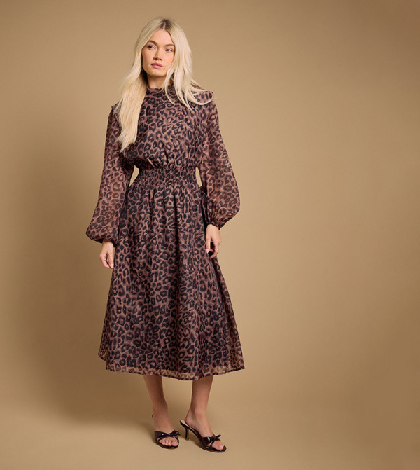 فستان ميدي أورجانزا بخصر مزموم بطبعة