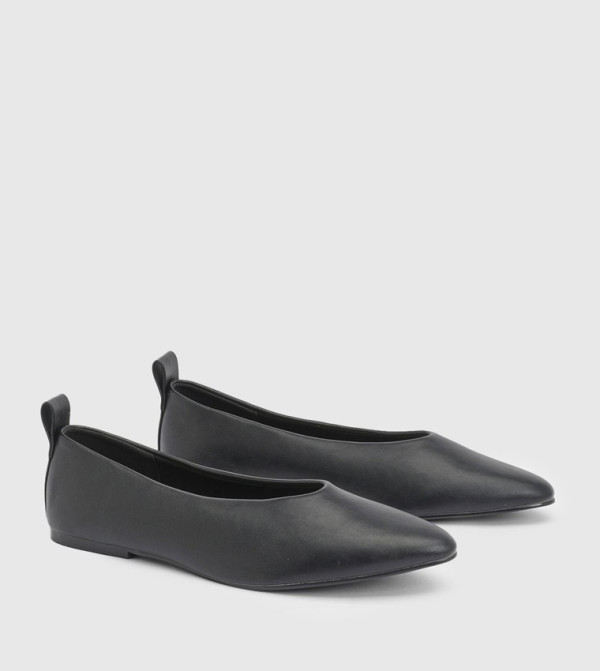 Oriana Faux Leather Pointed Toe Ballerinas